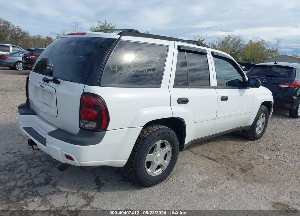 2006 CHEVROLET TRAILBLAZER LS VIN: 1GNDT13S262252414