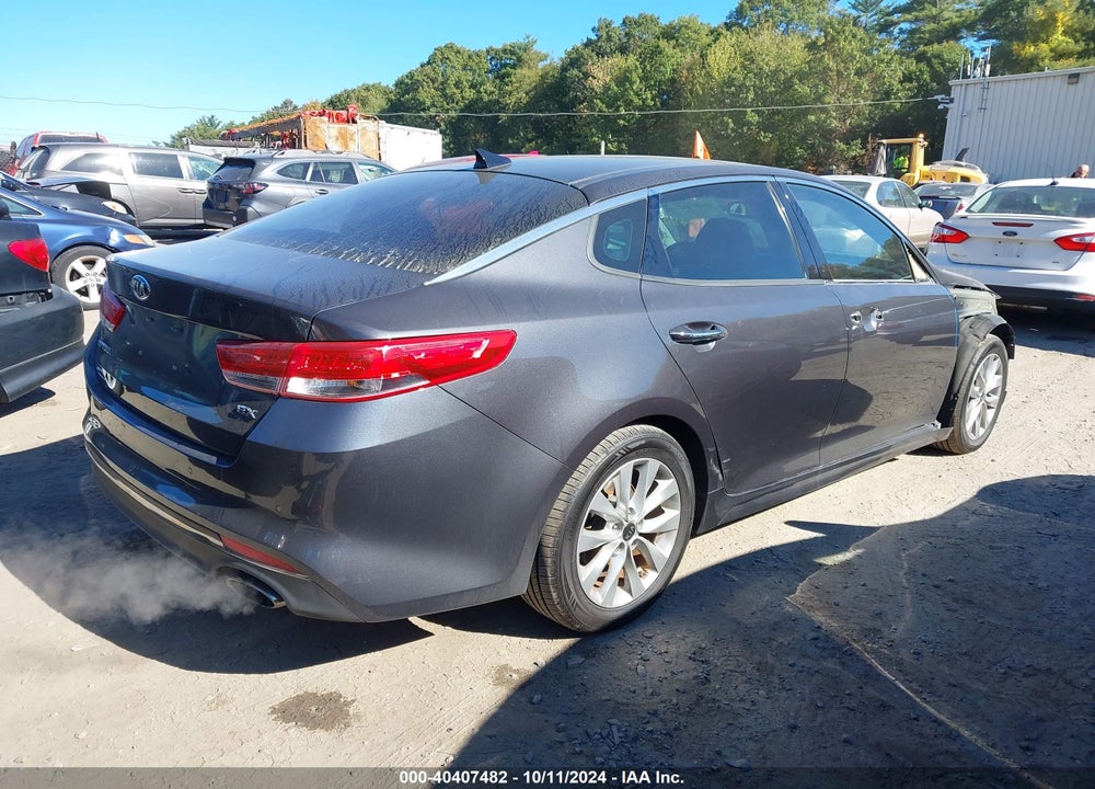 2018 KIA OPTIMA EX VIN: 5XXGU4L34JG224002