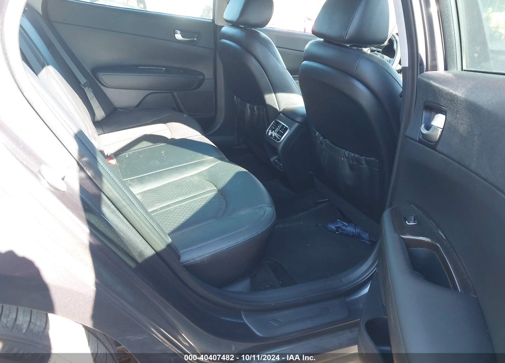 2018 KIA OPTIMA EX VIN: 5XXGU4L34JG224002