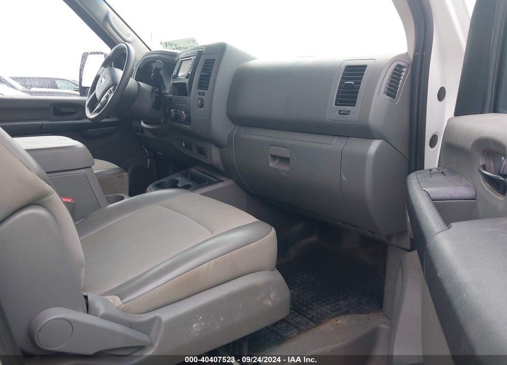 2021 NISSAN NV CARGO NV2500 HD SV STANDARD ROOF V6 VIN: 1N6BF0KY6MN800933