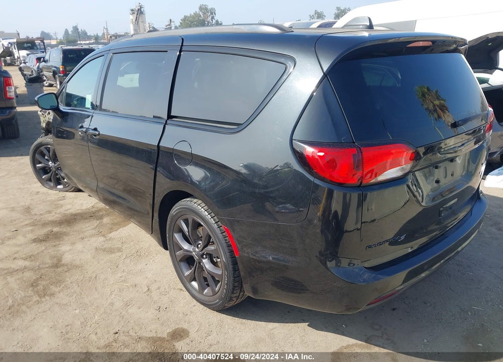 2020 CHRYSLER PACIFICA TOURING L VIN: 2C4RC1BG1LR164740