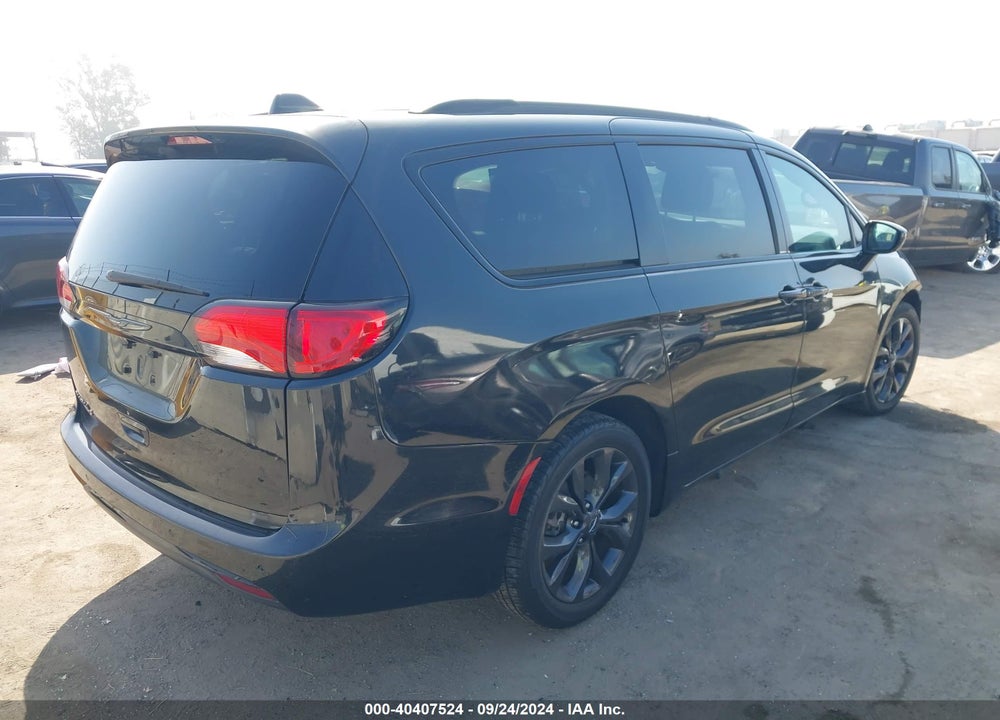 2020 CHRYSLER PACIFICA TOURING L VIN: 2C4RC1BG1LR164740