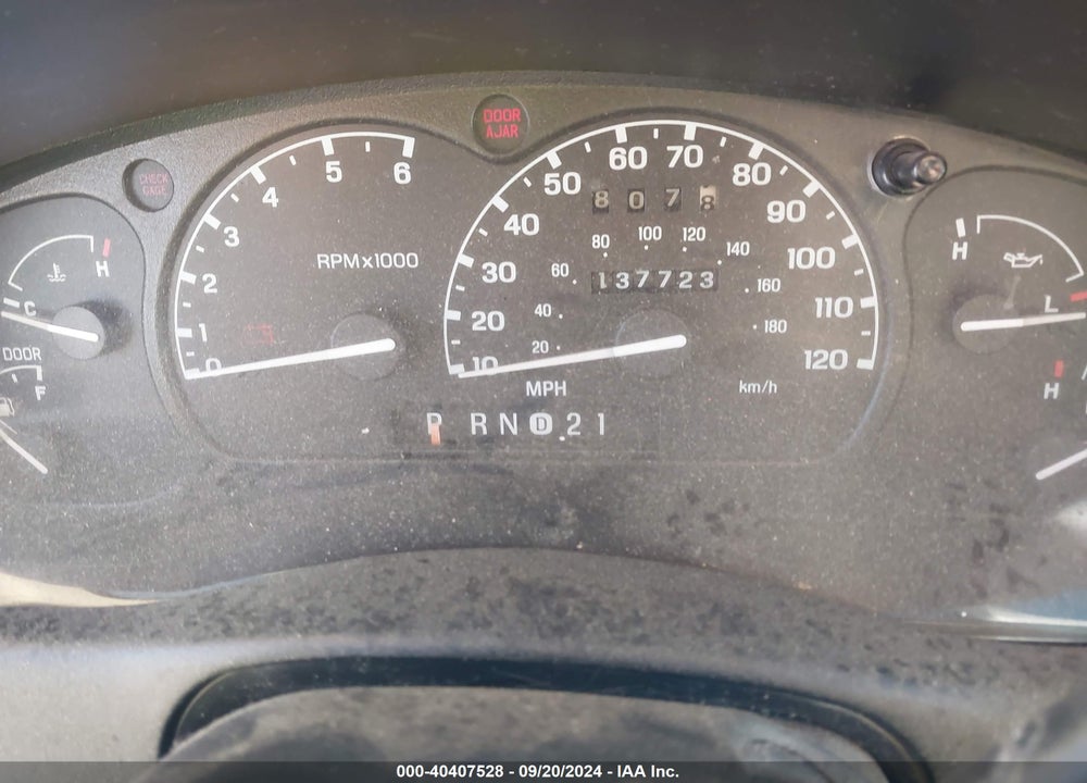 2000 FORD EXPLORER XLT VIN: 1FMDU73E3YZA03578