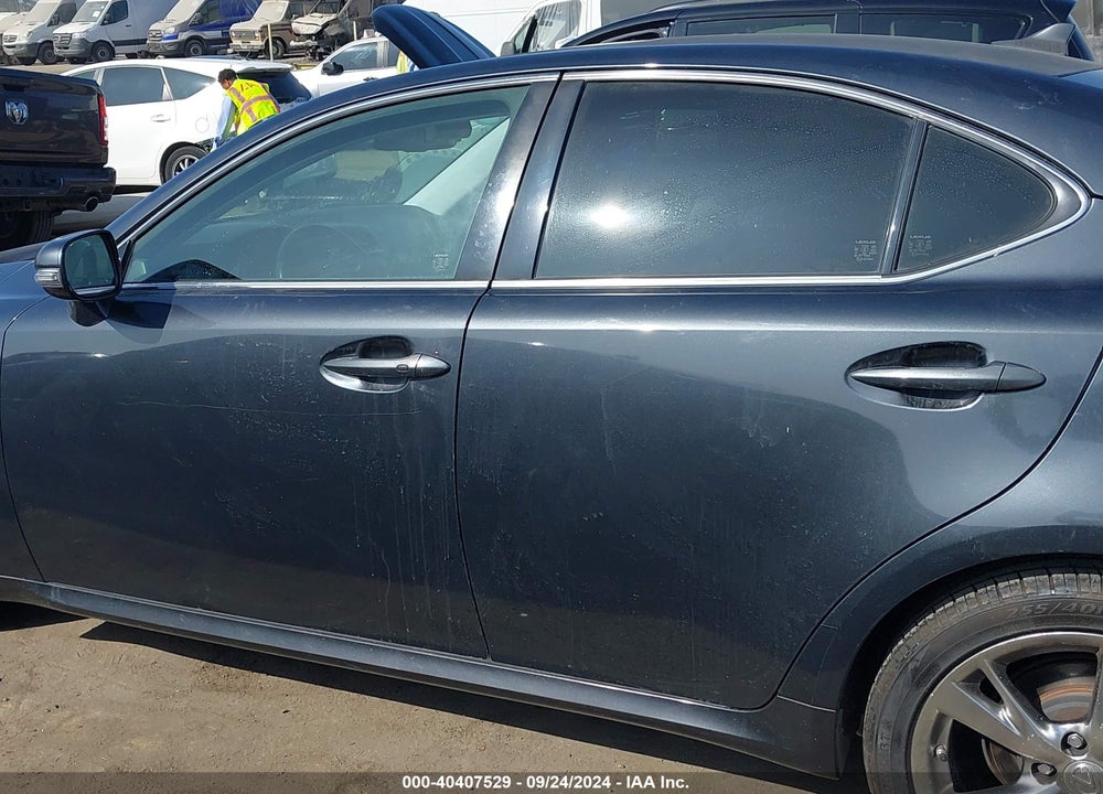 2009 LEXUS IS 250 VIN: JTHBK262395102897