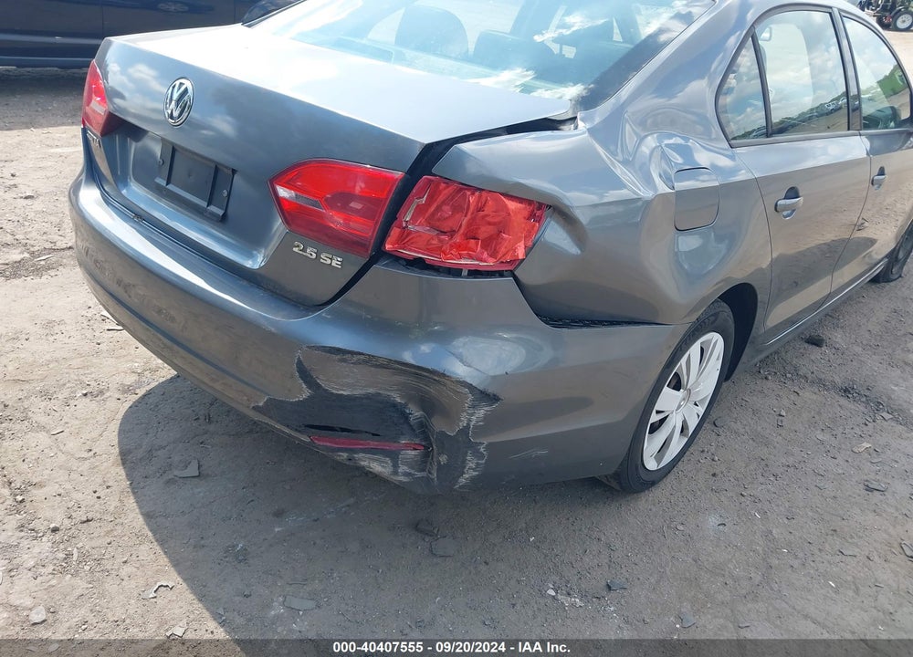 2011 VOLKSWAGEN JETTA 2.5L SE VIN: 3VWDX7AJ8BM305501