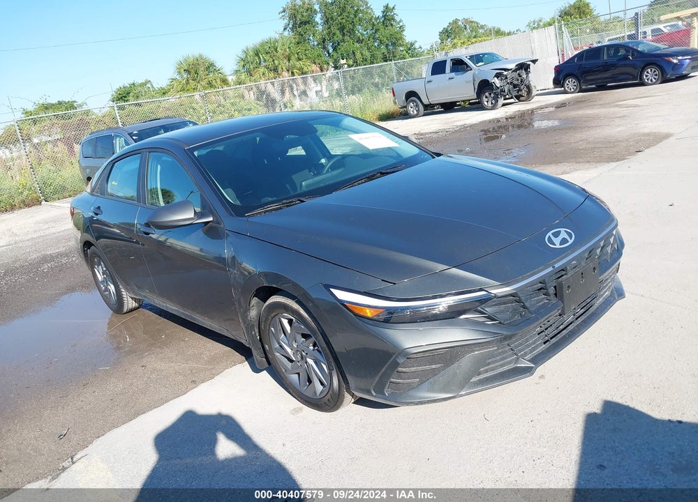 2024 HYUNDAI ELANTRA SEL VIN: KMHLM4DG0RU645040