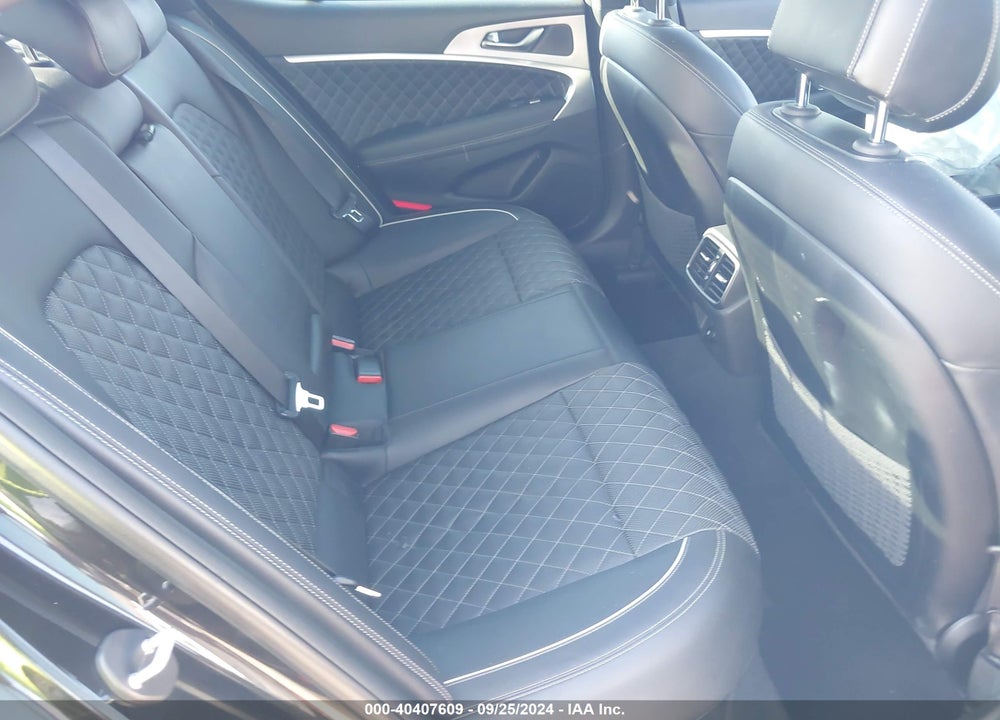 2019 GENESIS G70 VIN: KMTG34LE1KU024907