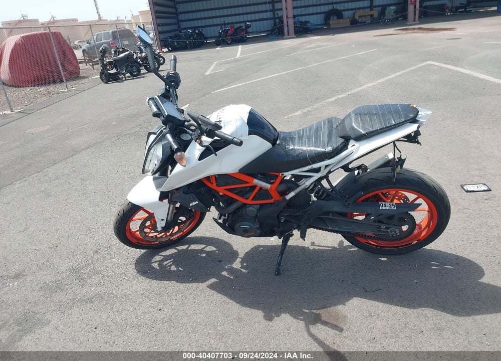 2018 KTM 390 DUKE VIN: MD2JPJ40XJC271397