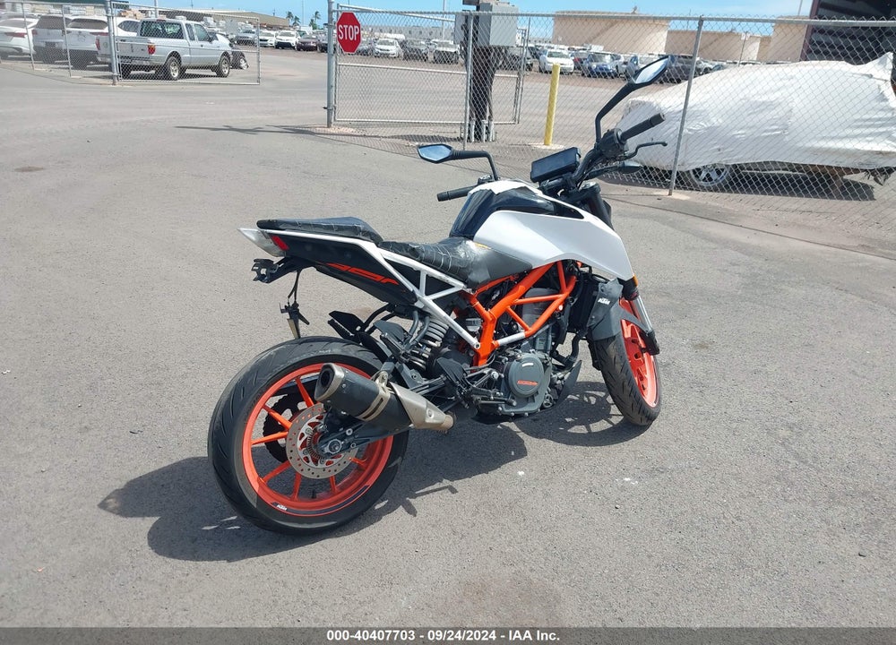 2018 KTM 390 DUKE VIN: MD2JPJ40XJC271397
