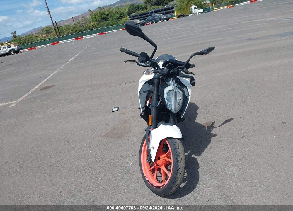 2018 KTM 390 DUKE VIN: MD2JPJ40XJC271397