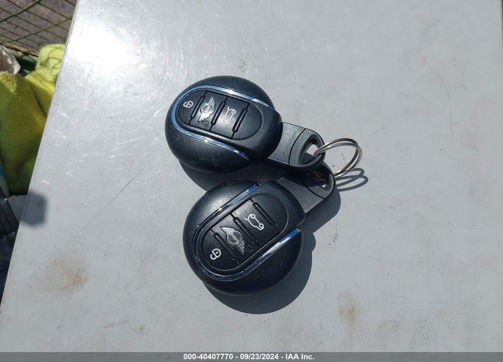 2018 MINI HARDTOP COOPER VIN: WMWXU1C59J2F80029