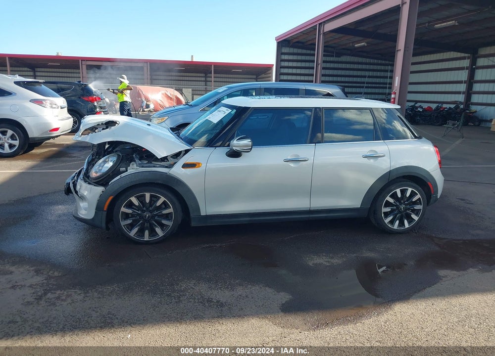 2018 MINI HARDTOP COOPER VIN: WMWXU1C59J2F80029