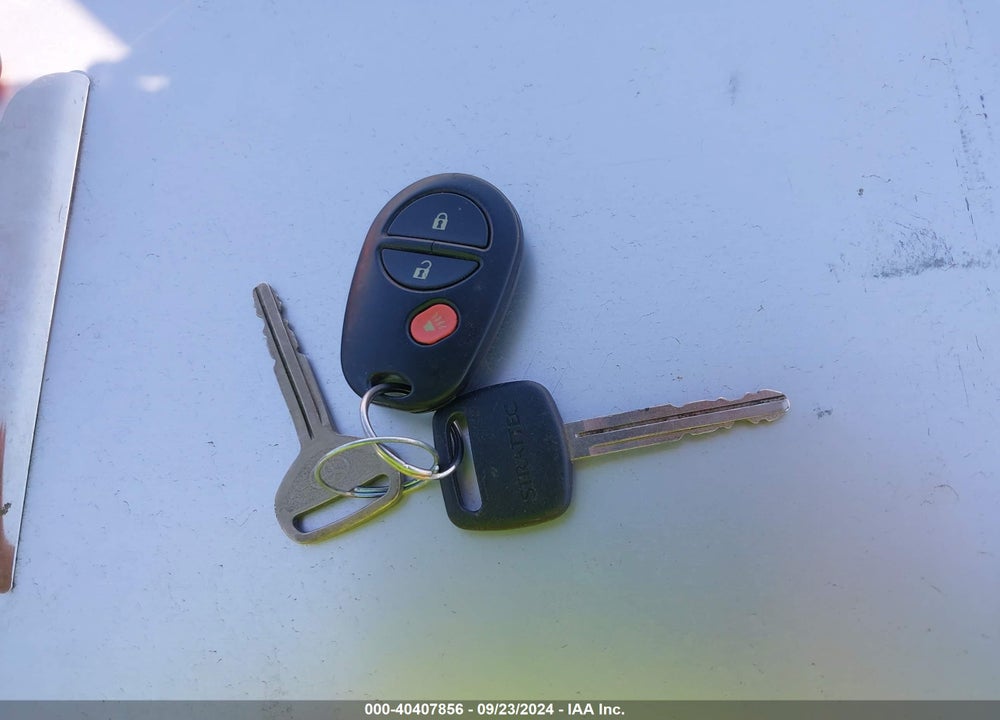 2005 TOYOTA SIENNA CE VIN: 5TDZA23C15S366933