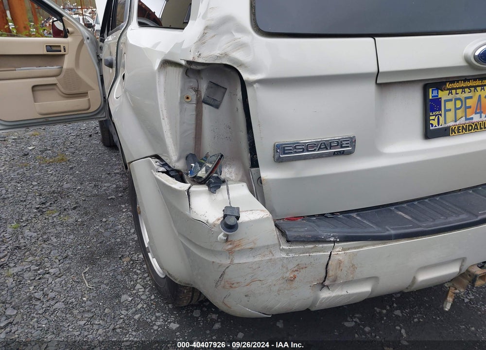 2009 FORD ESCAPE XLT VIN: 1FMCU93GX9KA37701