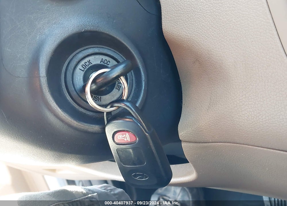 2013 HYUNDAI ELANTRA GLS VIN: 5NPDH4AE8DH341442