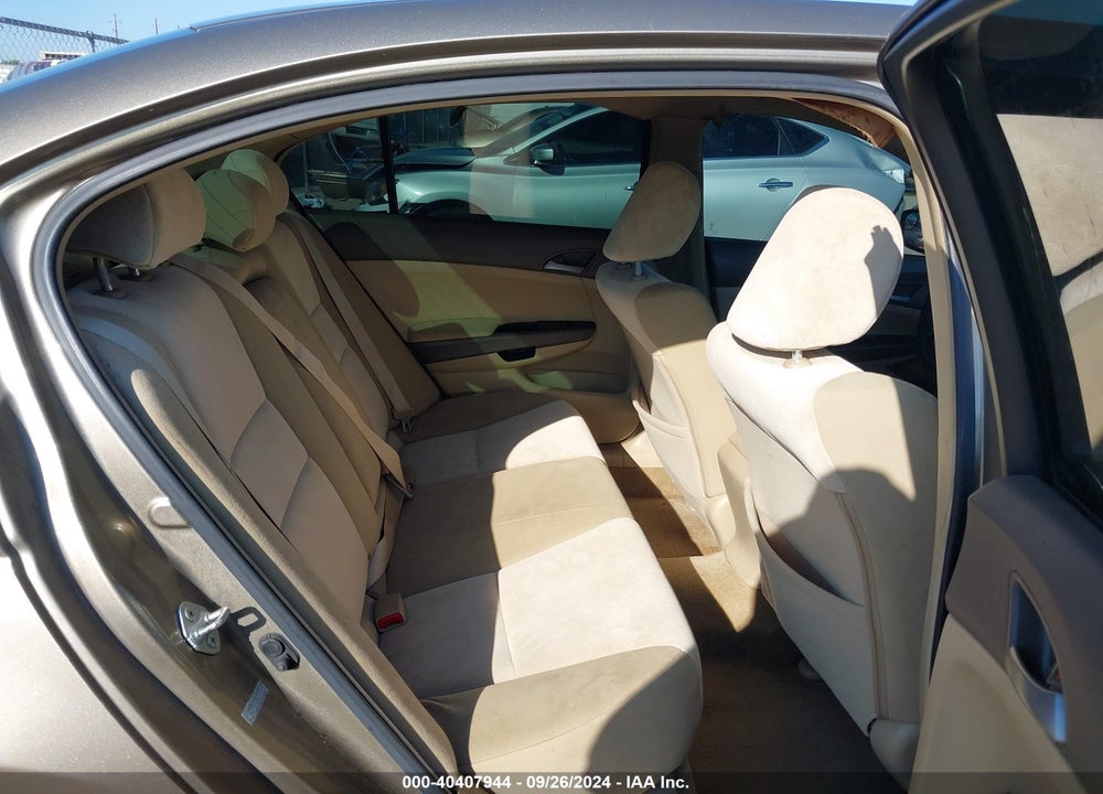 2009 HONDA ACCORD 2.4 LX-P VIN: 1HGCP26479A044228