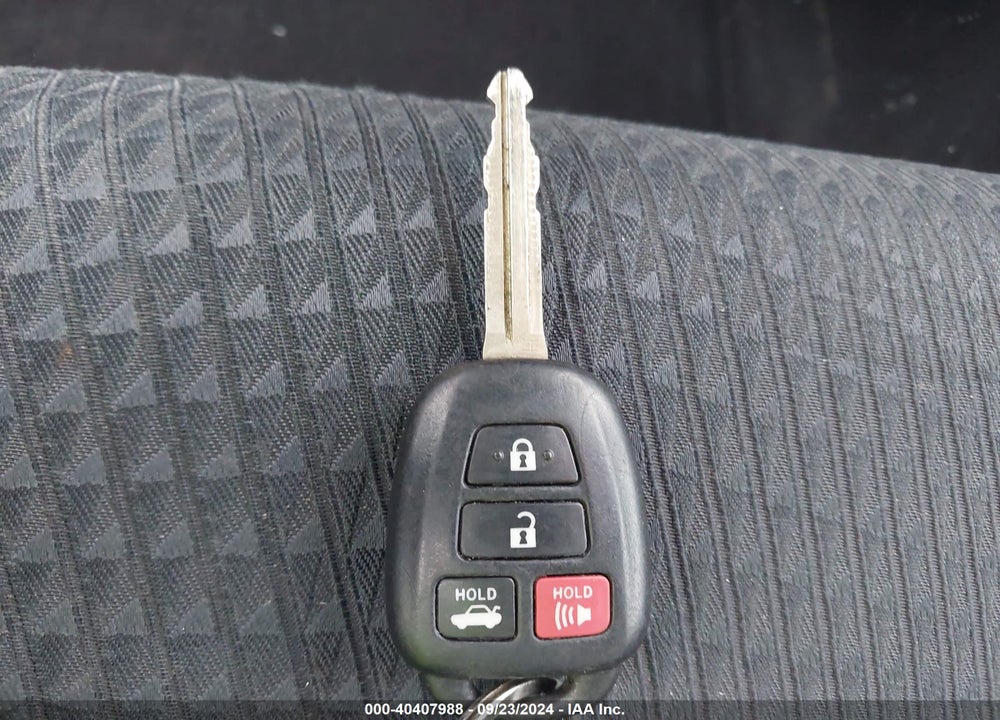 2015 TOYOTA CAMRY SE VIN: 4T1BF1FK5FU938174