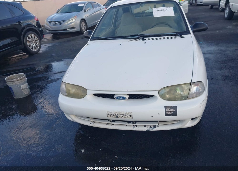1997 FORD ASPIRE VIN: KNJLT05H5V6232310