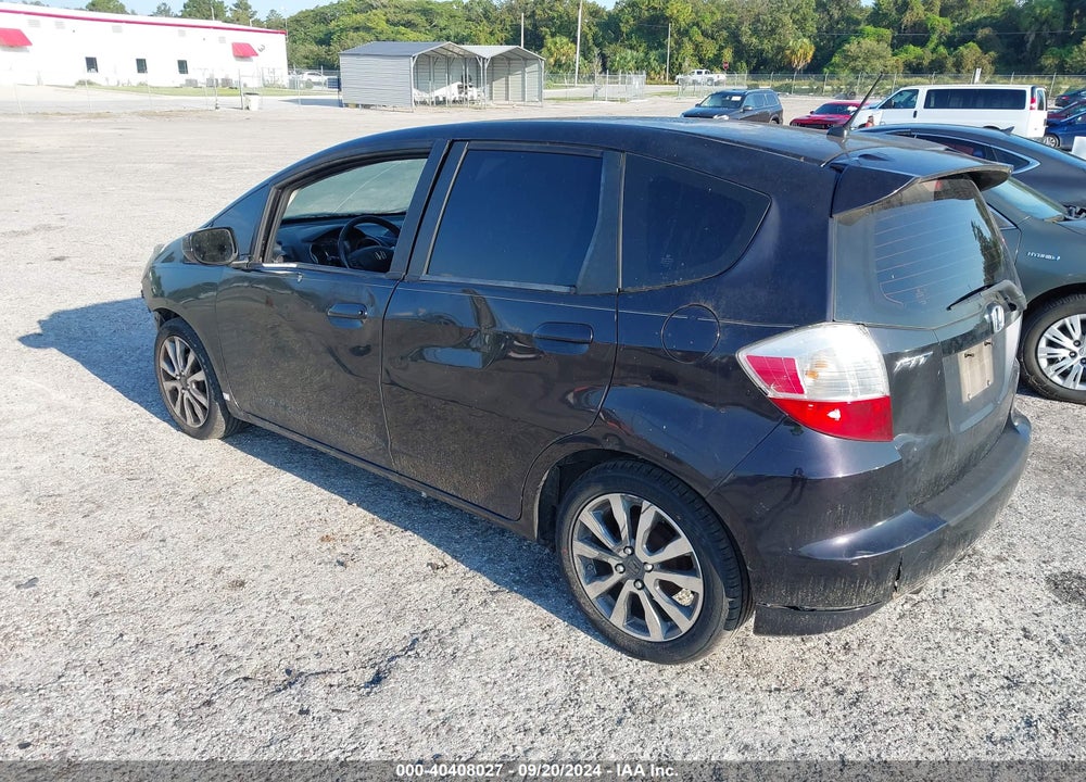 2013 HONDA FIT SPORT VIN: JHMGE8H50DC014787