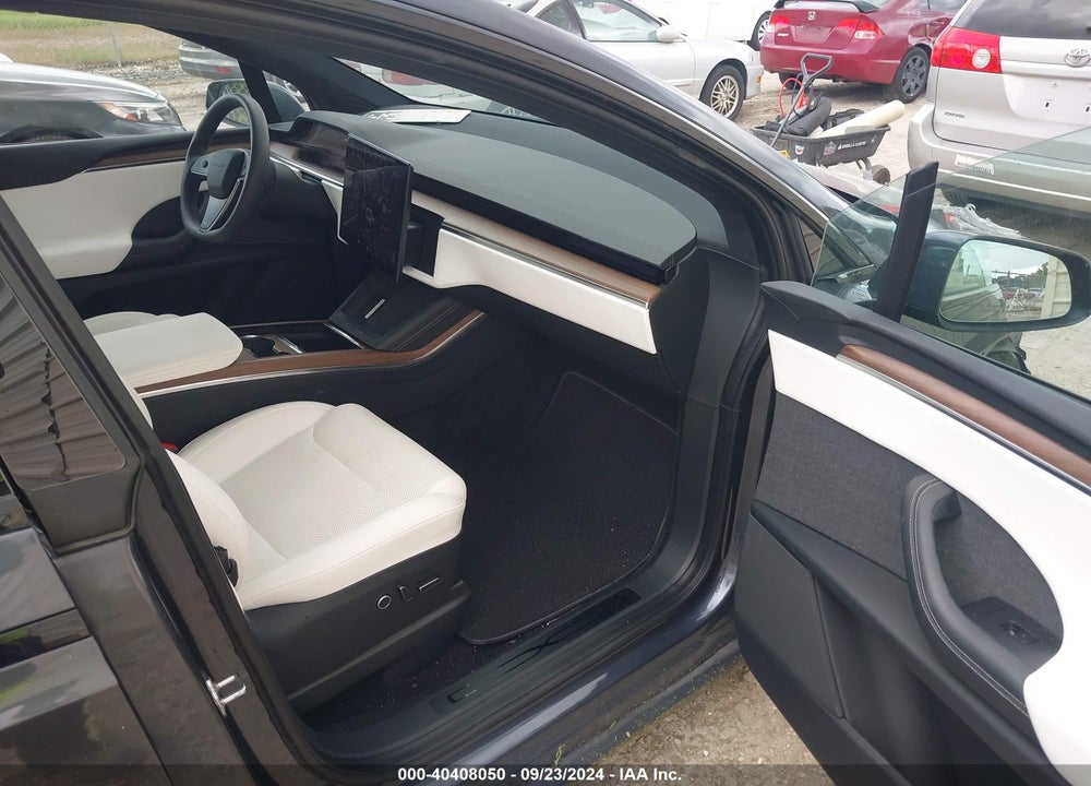 2023 TESLA MODEL X DUAL MOTOR ALL-WHEEL DRIVE/STANDARD RANGE VIN: 7SAXCBE54PF381260