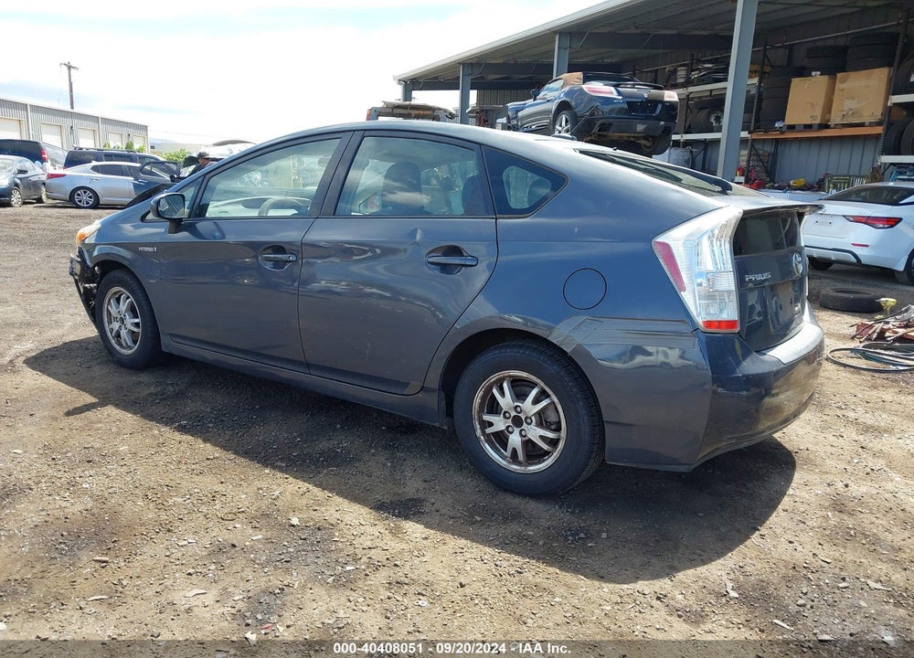 2011 TOYOTA PRIUS TWO VIN: JTDKN3DU1B5365401