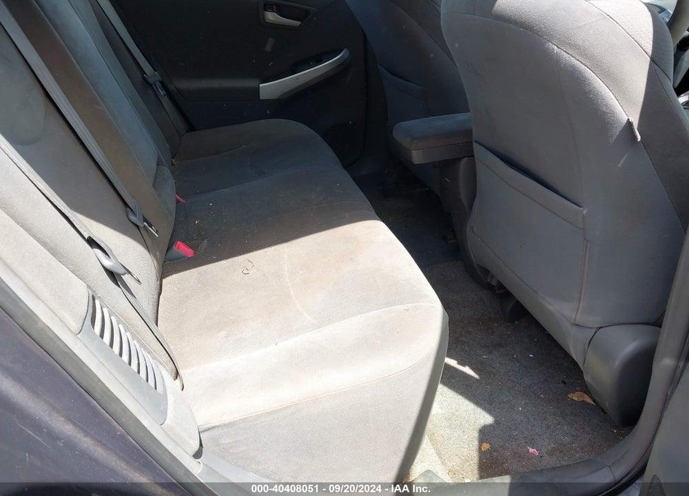 2011 TOYOTA PRIUS TWO VIN: JTDKN3DU1B5365401