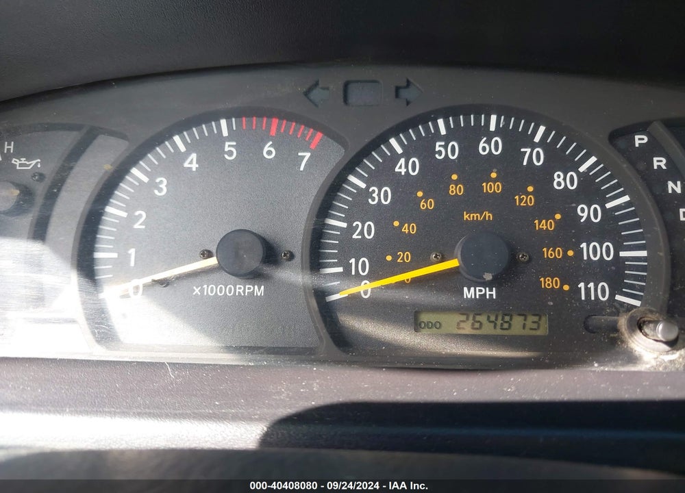2004 TOYOTA TUNDRA SR5 V8 VIN: 5TBET34144S446701
