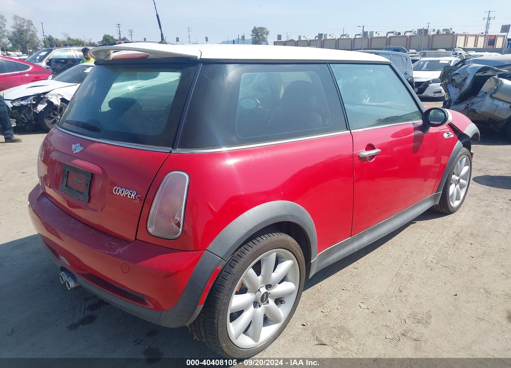 2004 MINI COOPER S VIN: WMWRE33474TD88227