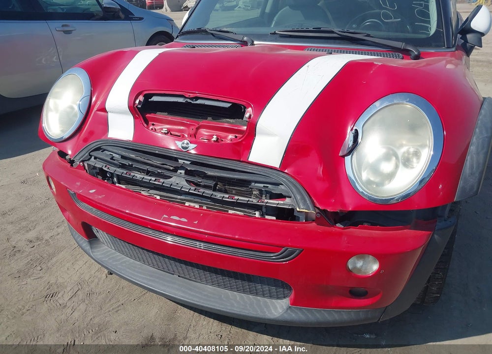 2004 MINI COOPER S VIN: WMWRE33474TD88227