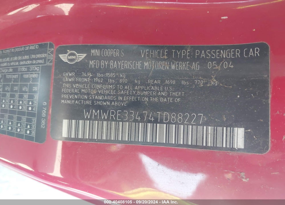 2004 MINI COOPER S VIN: WMWRE33474TD88227