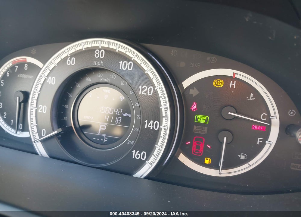 2016 HONDA ACCORD LX VIN: 1HGCR2F32GA016173