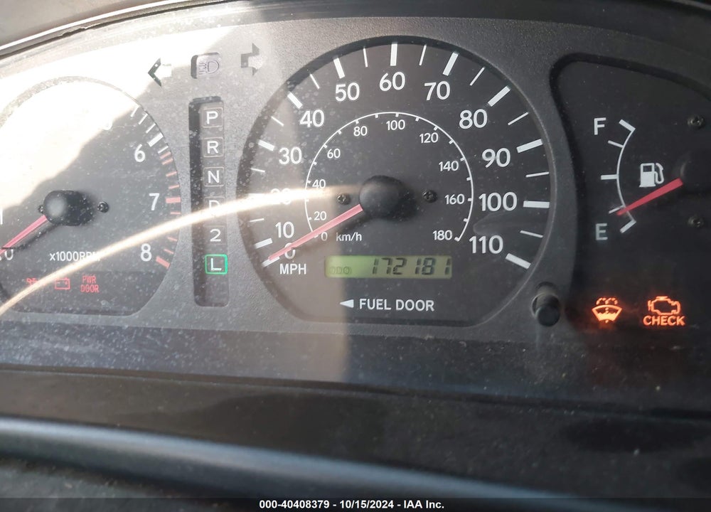 1999 TOYOTA SIENNA XLE VIN: 4T3ZF13C2XU090789