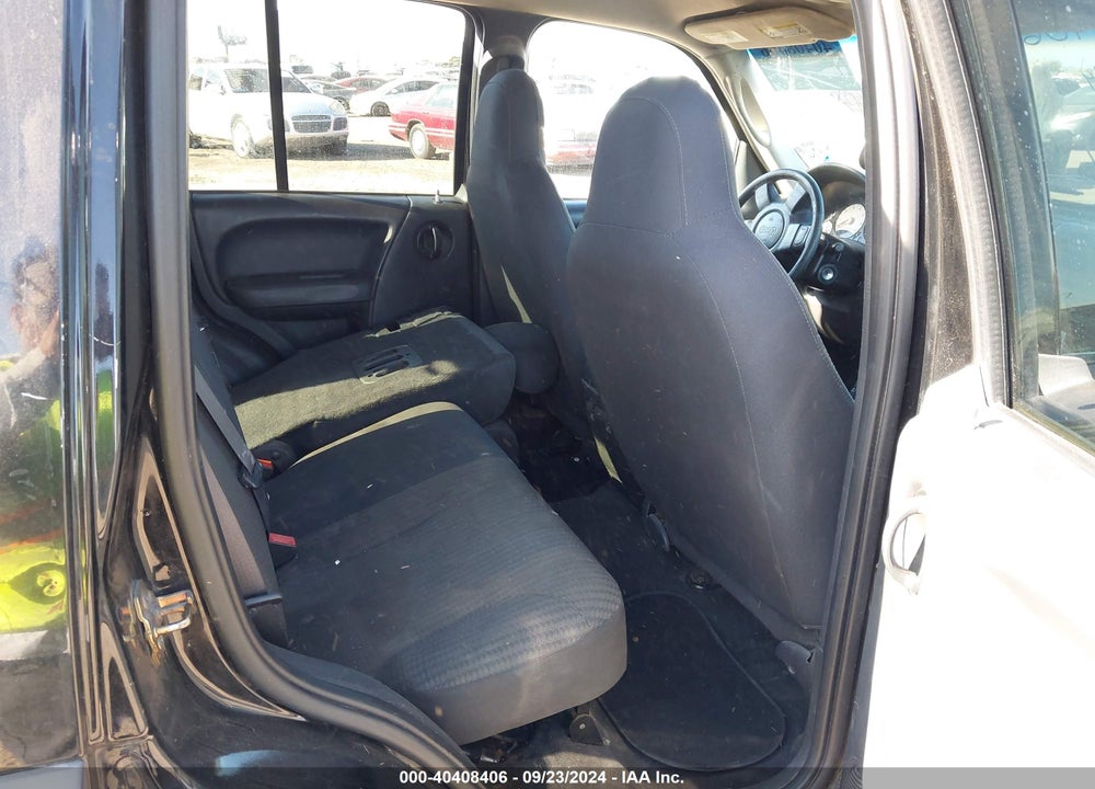 2003 JEEP LIBERTY SPORT VIN: 1J4GL48KX3W638576