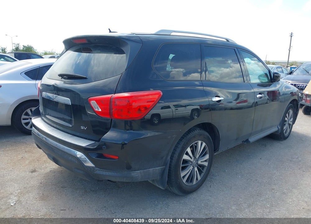 2017 NISSAN PATHFINDER SV VIN: 5N1DR2MN1HC665827