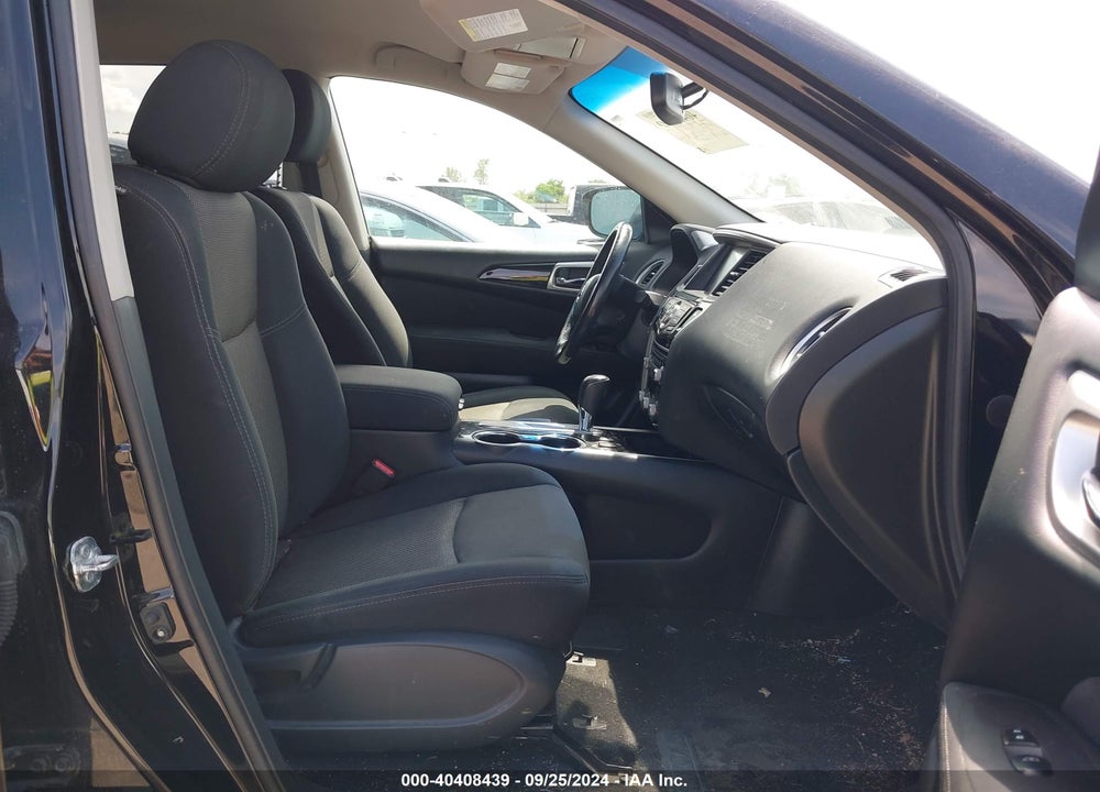 2017 NISSAN PATHFINDER SV VIN: 5N1DR2MN1HC665827