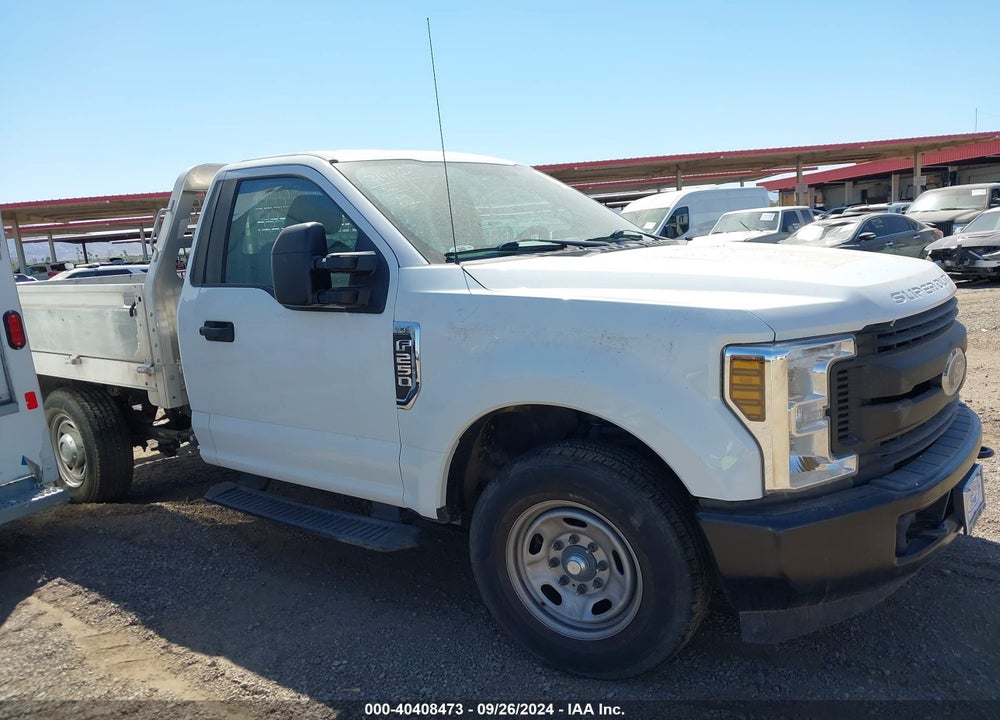 2019 FORD F-250 XL VIN: 1FDBF2A64KED43207