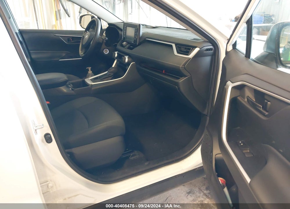 2022 TOYOTA RAV4 LE VIN: 2T3G1RFV5NC305677
