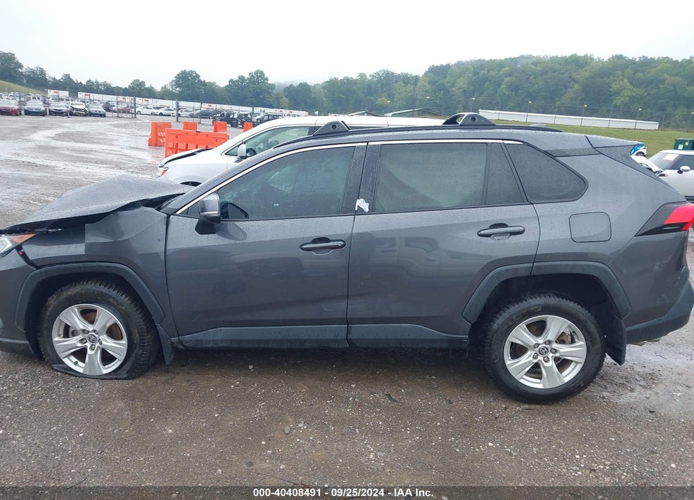 2021 TOYOTA RAV4 XLE VIN: 2T3W1RFV9MW173404