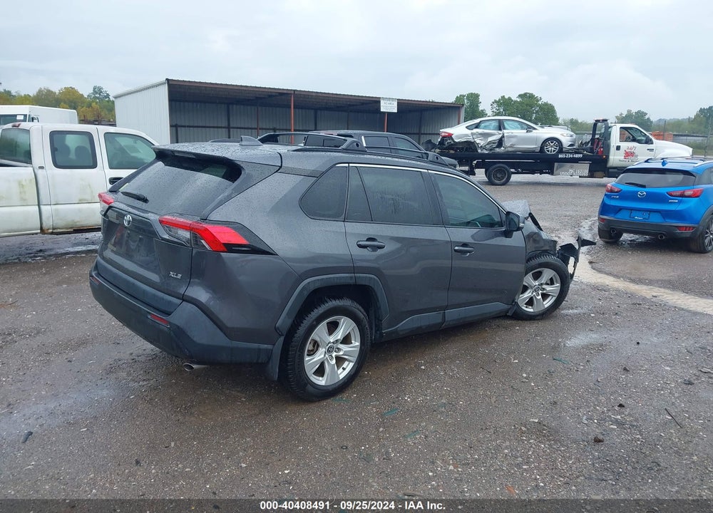 2021 TOYOTA RAV4 XLE VIN: 2T3W1RFV9MW173404