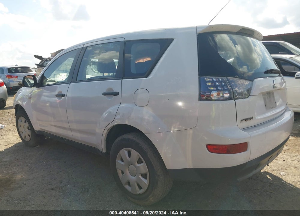 2008 MITSUBISHI OUTLANDER ES VIN: JA4LT21W68Z007085