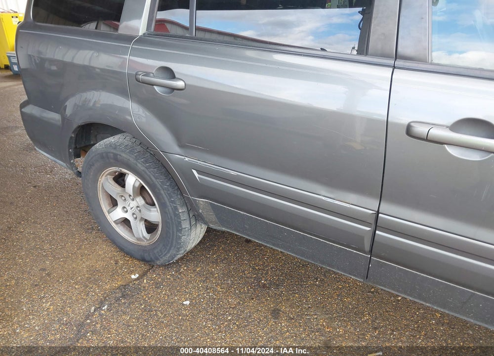 2007 HONDA PILOT EX-L VIN: 5FNYF28617B001174