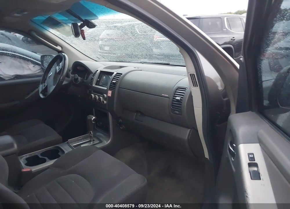 2005 NISSAN PATHFINDER SE VIN: 5N1AR18W85C757609