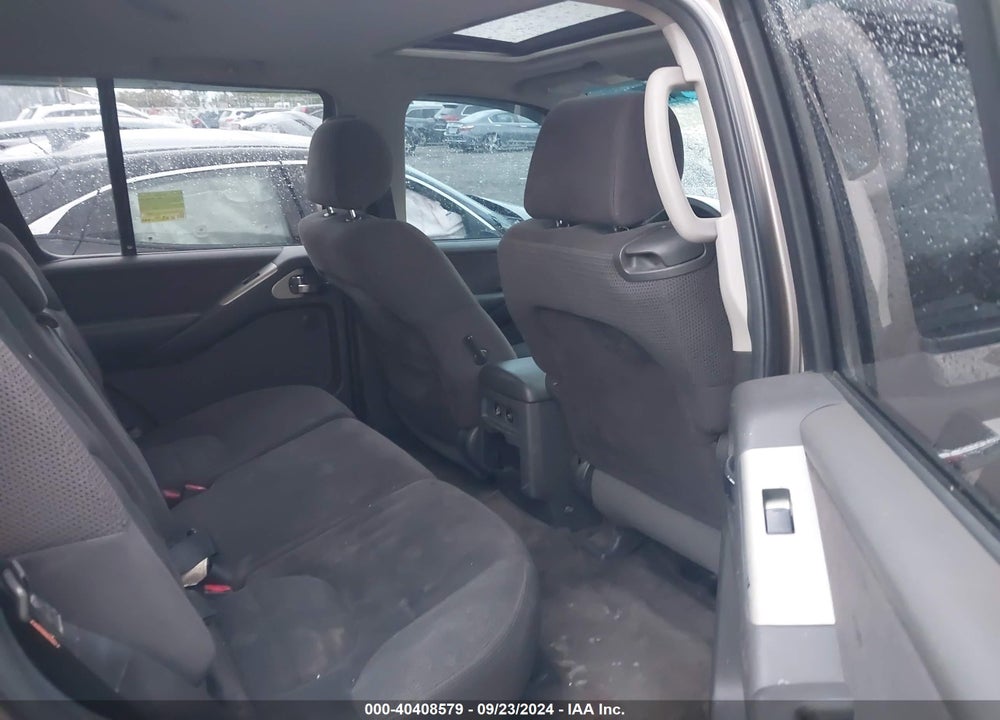 2005 NISSAN PATHFINDER SE VIN: 5N1AR18W85C757609