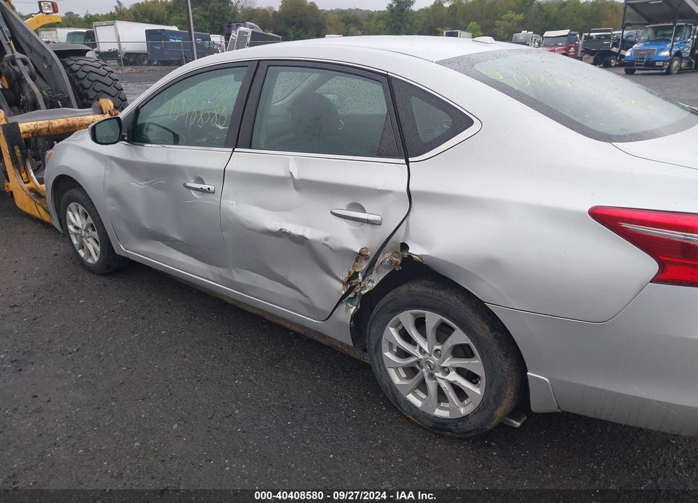 2018 NISSAN SENTRA SV VIN: 3N1AB7AP5JL621793