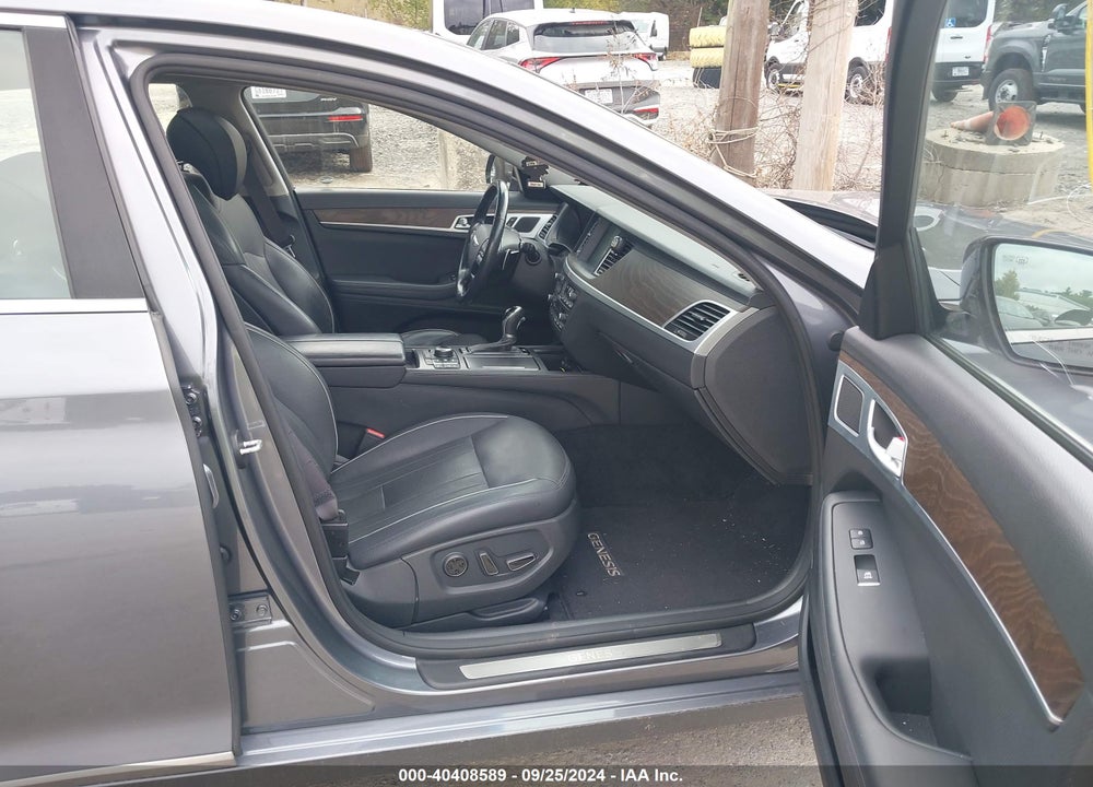 2015 HYUNDAI GENESIS VIN: KMHGN4JE9FU023453