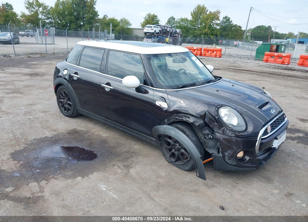 2015 MINI HARDTOP COOPER S VIN: WMWXU3C57F2B56173