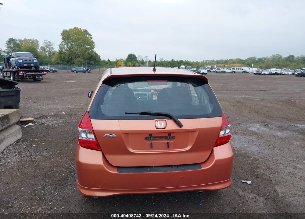 2007 HONDA FIT SPORT VIN: JHMGD38677S055412