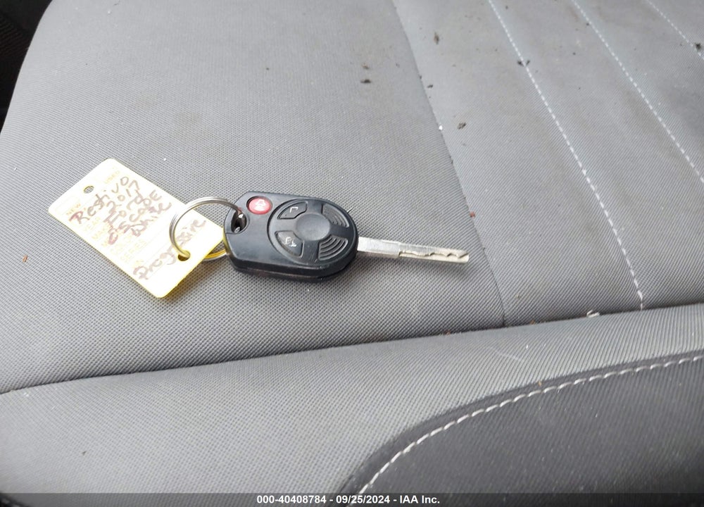 2016 FORD ESCAPE SE VIN: 1FMCU9G93GUC75581