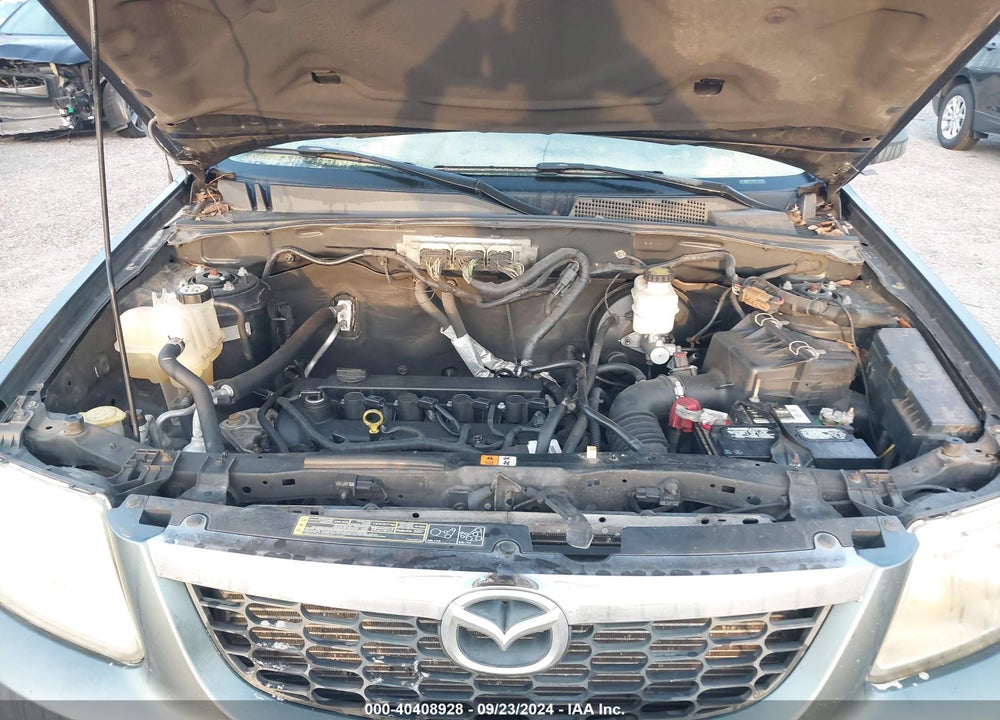 2010 MAZDA TRIBUTE I SPORT VIN: 4F2CY0C73AKM08772