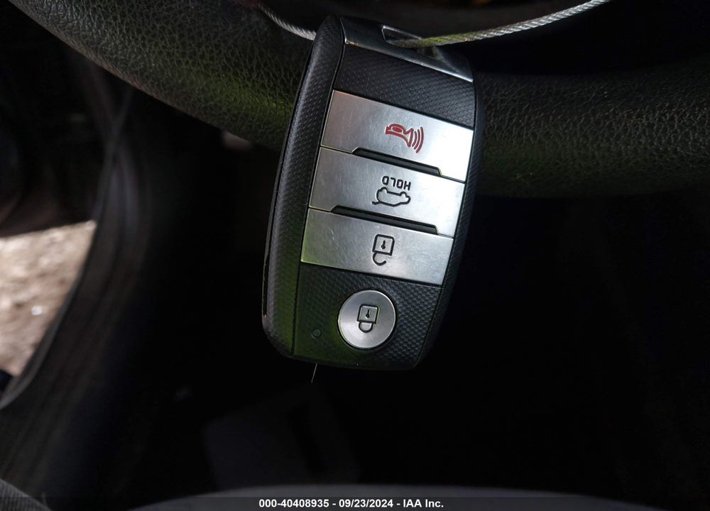 2017 KIA NIRO LX VIN: KNDCB3LC2H5056888